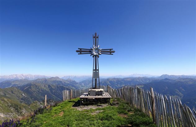 Frauenkogel Gipfelkreuz