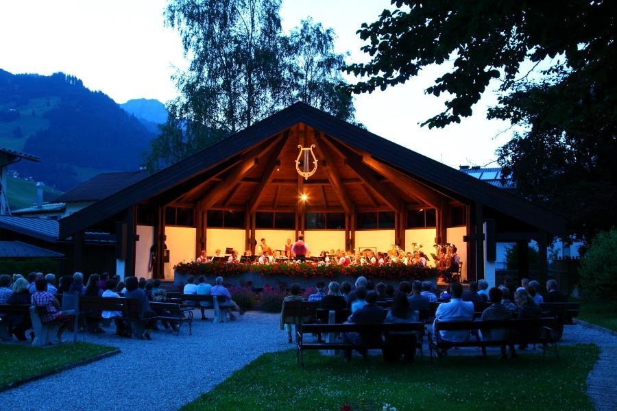 open-air concert