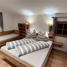 Dreibettzimmer, Dusche, WC