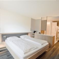 Double room, separate toilet and shower/bathtub, 1 bed room