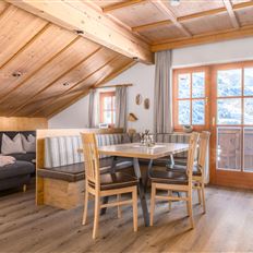 ap./3 bedrooms/shower or bath tub, WC