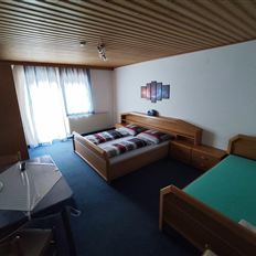 Dreibettzimmer, Bad, WC, Balkon