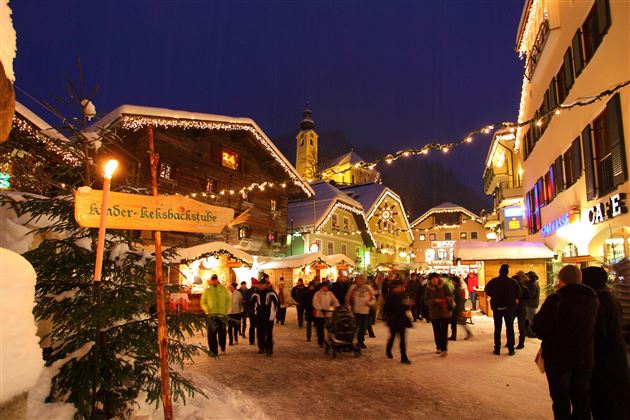 salzburger-bergadvent-marktplatz