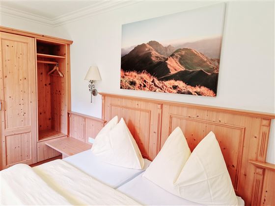 Schlafzimmer Appartement Schuhflicker