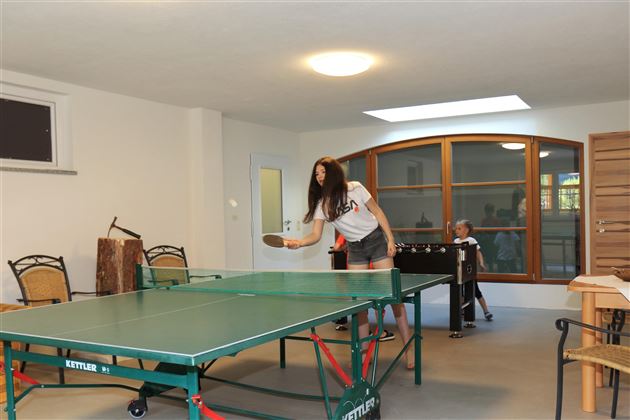 Tischtennis Indoor in unserem Keller