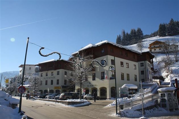 Winter Appartmenthaus Alpenpark