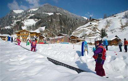 Winter-Urlaubs-Träume im Bauernhof-Hotel