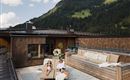 Poolsuite_Bergmagie_Terrasse_Paar