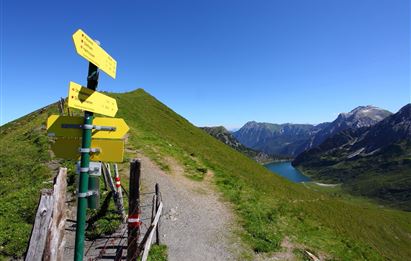 4-day hike from Tappenkarsee to Maurachalm or Grafenbergalm (Wagrain)